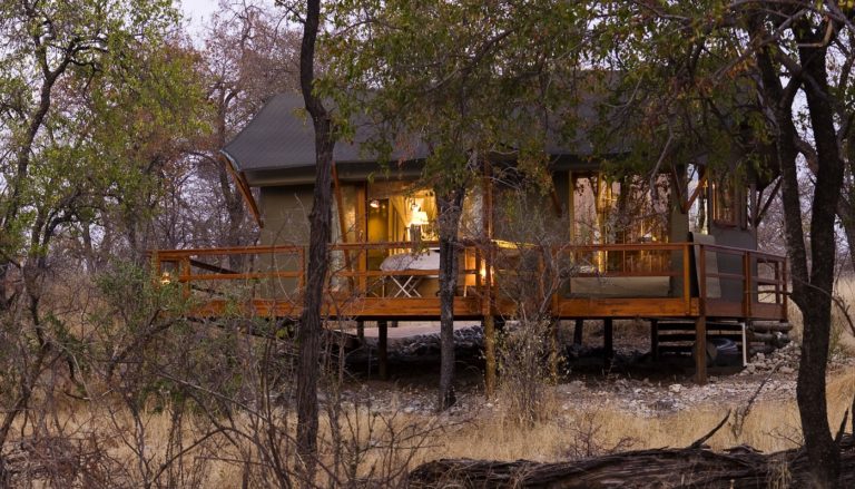 Stilvolle Zelte im Mushara Outpost nahe dem Etosha-Nationalpark